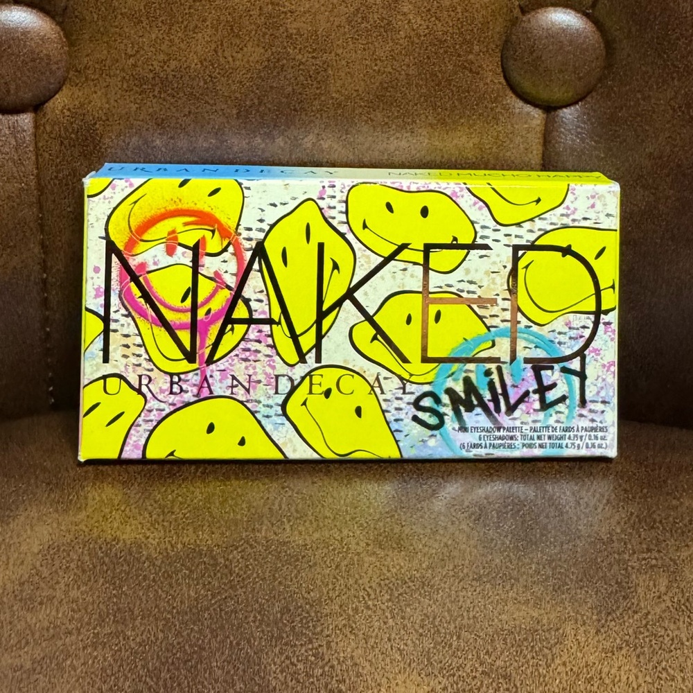 Urban Decay Smiley Edition Eyeshadow Palette